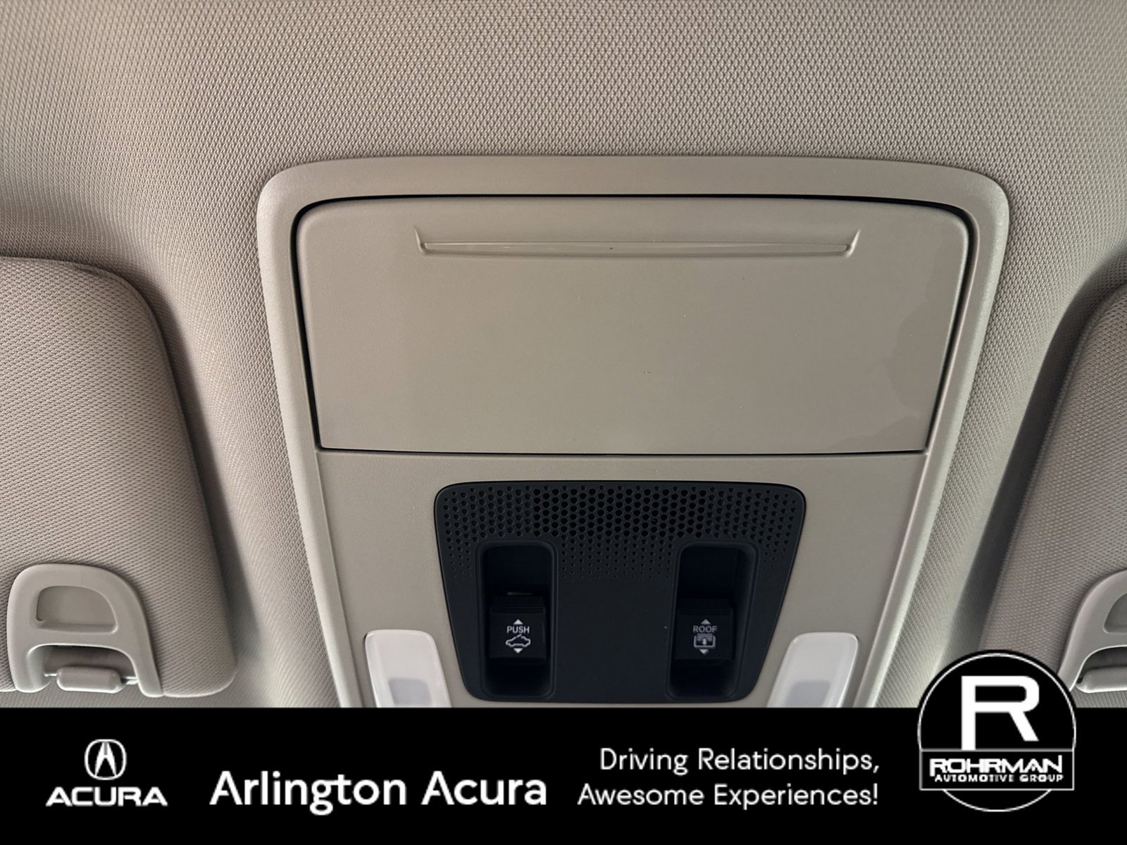 Used 2023 Honda Pilot Touring image 10