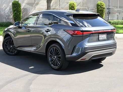 Used 2025 Lexus RX 350h image 4