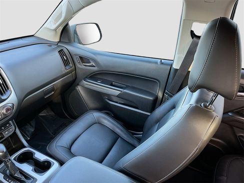 Used 2022 Chevrolet Colorado ZR2 w/ Colorado ZR2 Bison Edition image 22