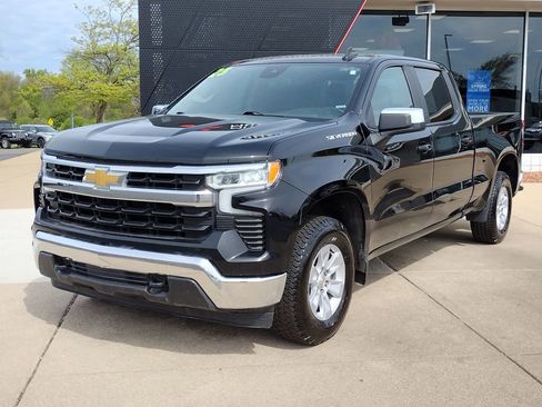 Used 2023 Chevrolet Silverado 1500 LT w/ Protection Package AWD/4WD image 1