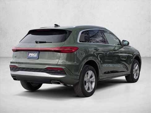 Certified 2025 Audi Q5 Premium w/ Convenience Package image 5
