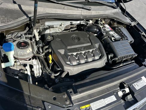 Used 2019 Volkswagen Tiguan SEL image 9