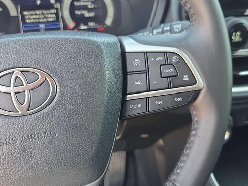 Used 2025 Toyota Grand Highlander AWD Hybrid image 15