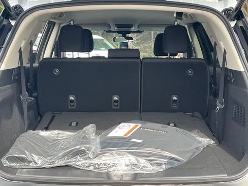 New 2026 Nissan Pathfinder SV AWD/4WD image 19