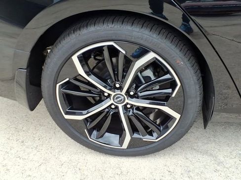 Certified 2025 Nissan Altima 2.5 SR w/ SR Premium Package image 27