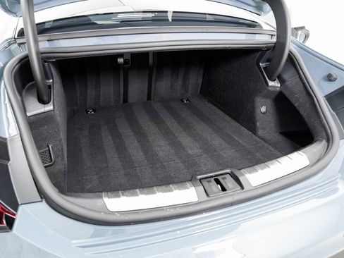 Used 2022 Audi e-tron GT Premium Plus image 24