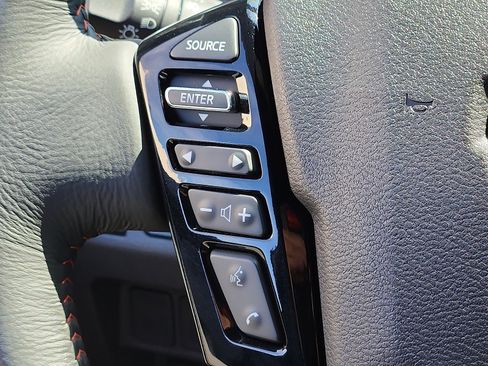 Used 2024 Nissan Frontier PRO-4X w/ Off-Road Protection Package AWD/4WD image 20