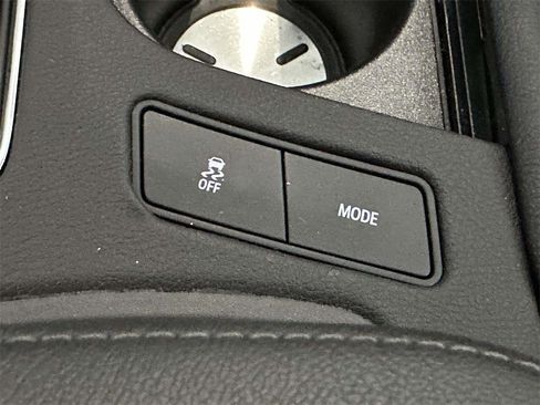 Certified 2025 Cadillac XT6 Premium Luxury w/ Technology Package image 29