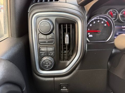 Used 2021 Chevrolet Silverado 3500 LT w/ Convenience Package AWD/4WD image 18