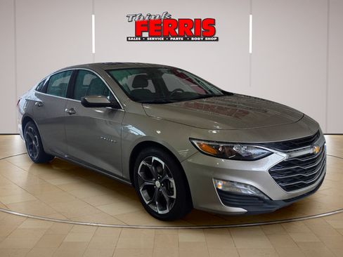 Used 2024 Chevrolet Malibu LT FWD image 3