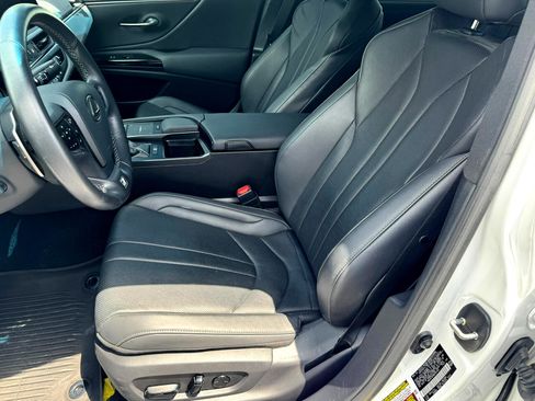 Used 2022 Lexus ES 350 F Sport w/ Accessory Package 2 image 12