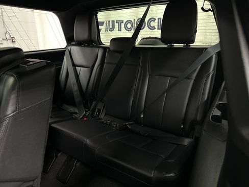 Used 2021 Ford Expedition XLT image 23