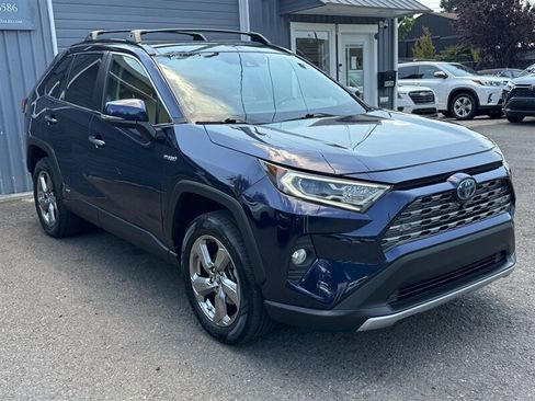 Used 2019 Toyota RAV4 Limited AWD/4WD image 6