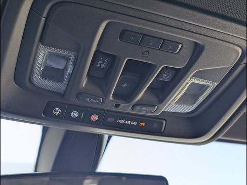 Used 2020 Chevrolet Silverado 1500 LT Trail Boss image 38