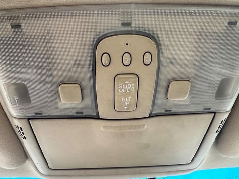 Used 2005 Lexus ES 330 image 12