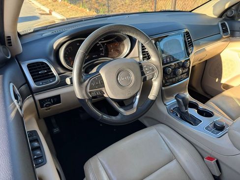 Used 2020 Jeep Grand Cherokee Limited image 20