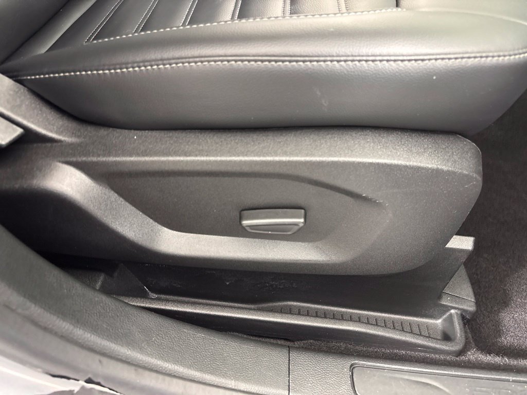 Used 2024 Ford Edge SEL w/ Convenience Package AWD/4WD image 11