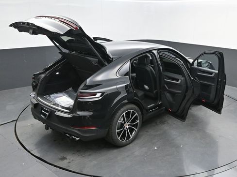 New 2026 Porsche Cayenne image 49