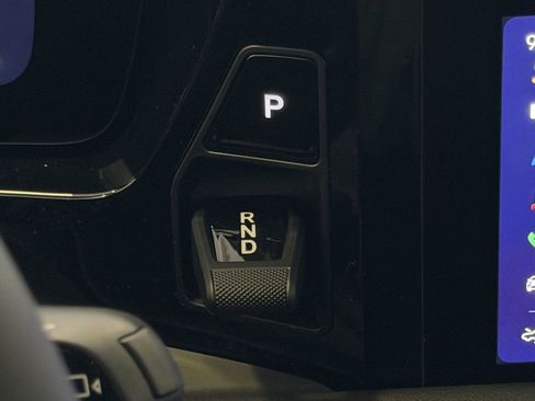 New 2026 Porsche Macan 4 Electric image 19