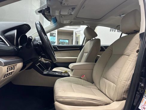 Used 2018 Subaru Legacy 2.5i Limited image 15