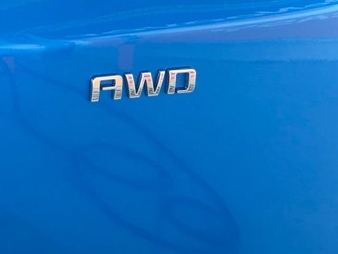 Used 2024 Chevrolet Blazer EV LT AWD/4WD image 9