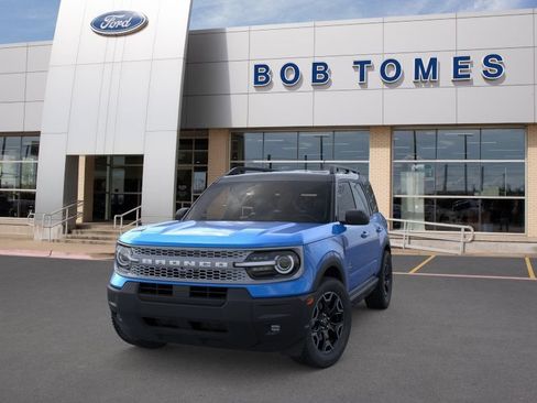 Used 2025 Ford Bronco Sport Outer Banks AWD/4WD image 2