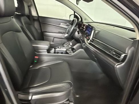 Used 2024 Kia Sportage EX AWD/4WD image 30
