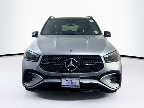 Used 2025 Mercedes-Benz GLE 450e 4MATIC image 2