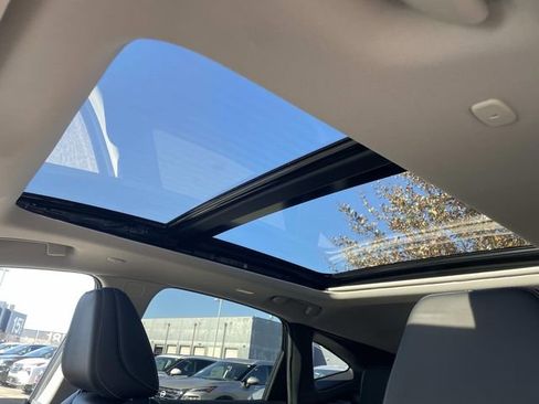 Certified 2025 Nissan Murano SL image 15