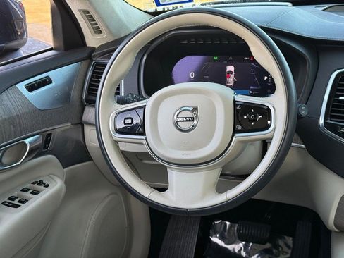 Used 2023 Volvo XC90 B6 Ultimate w/ Lounge Package image 14