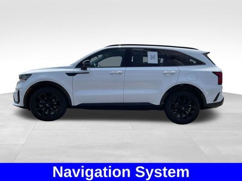 Used 2023 Kia Sorento SX FWD image 2