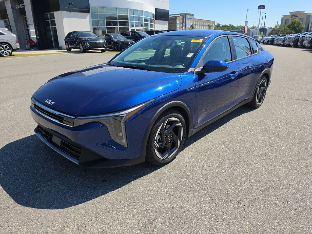 Certified 2025 Kia K4 EX FWD image 3