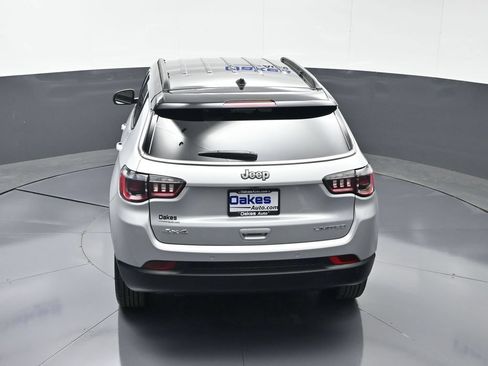 Used 2025 Jeep Compass Limited AWD/4WD image 49