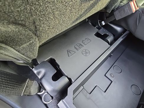 New 2025 Ford F150 Platinum w/ Equipment Group 702A High image 61