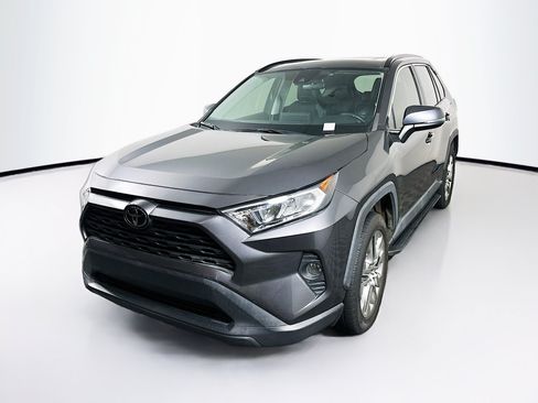 Used 2021 Toyota RAV4 XLE Premium FWD image 3