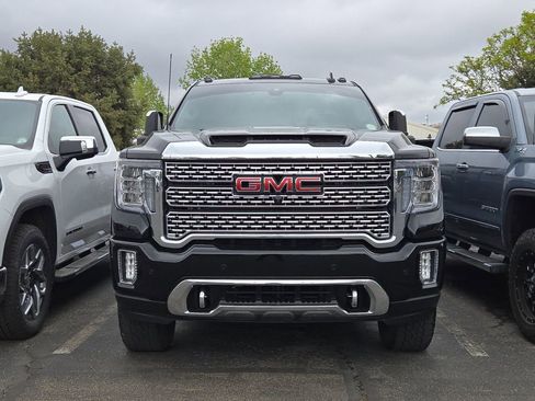 Used 2023 GMC Sierra 2500 Denali w/ Denali Ultimate Package AWD/4WD image 2