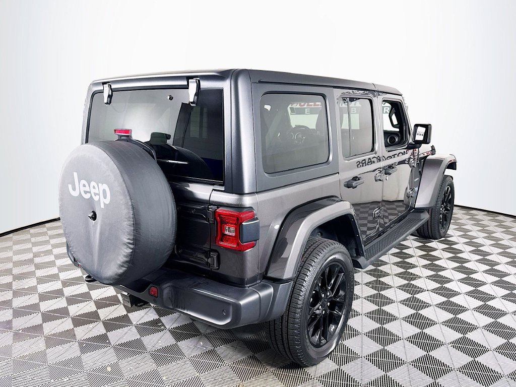 Used 2021 Jeep Wrangler Unlimited Sahara w/ Cold Weather Group AWD/4WD image 7