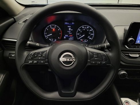 Used 2024 Nissan Altima 2.5 S image 22