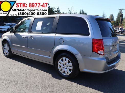 Used 2016 Dodge Grand Caravan SE w/ Quick Order Package 29E SE image 5