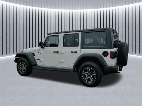 Used 2022 Jeep Wrangler Unlimited Sport image 14