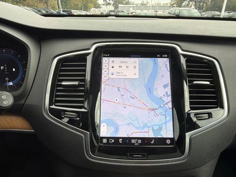 Used 2024 Volvo XC90 B6 Plus w/ Protection Package Premier image 33