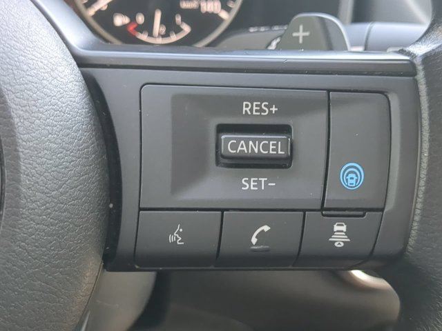 Used 2024 Nissan Rogue SV AWD/4WD image 23
