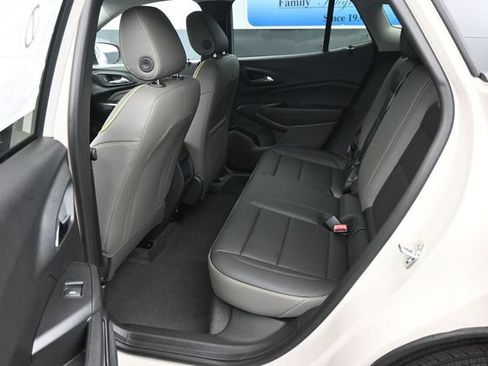 New 2026 Chevrolet Trax ACTIV w/ Driver Confidence Package FWD image 8