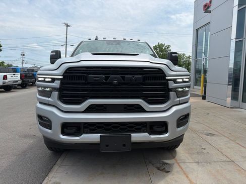 New 2026 RAM 2500 Laramie w/ Night Edition AWD/4WD image 38