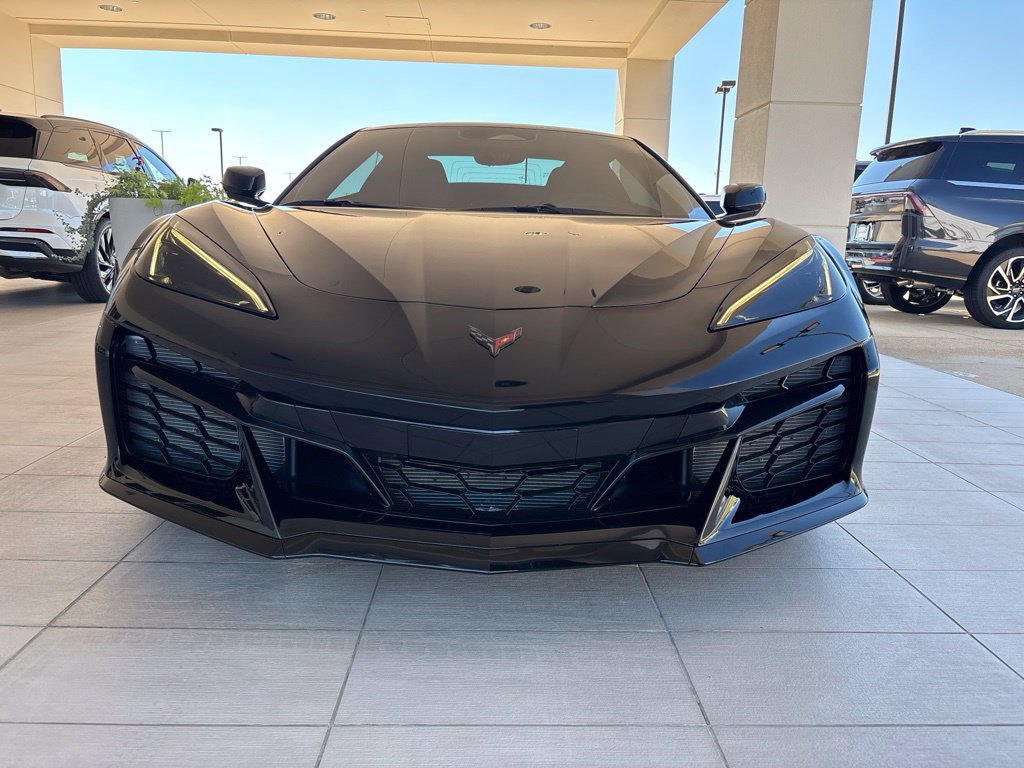 Used 2025 Chevrolet Corvette Z06 RWD image 45