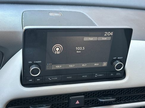 Used 2023 Honda HR-V LX image 23