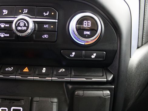 Used 2019 GMC Sierra 1500 SLT w/ LPO, GMC Protection Package image 40