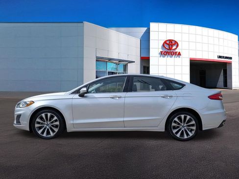 Used 2019 Ford Fusion SE AWD/4WD image 14