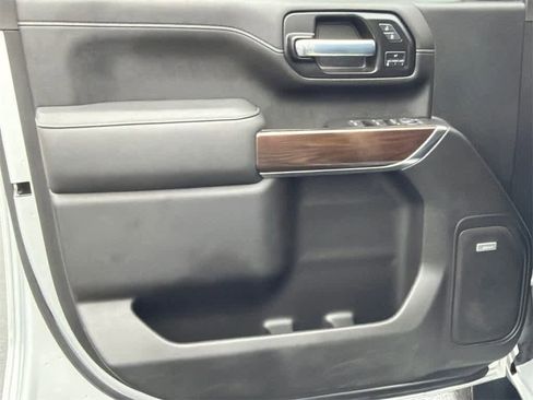 Used 2021 GMC Sierra 2500 SLT w/ SLT Premium Package image 11