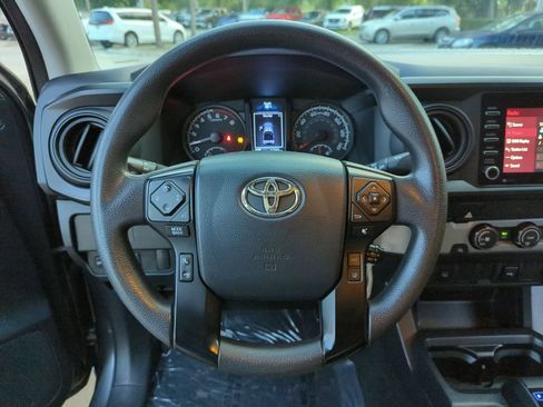 Used 2020 Toyota Tacoma SR w/ SR Convenience Package RWD image 10